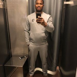 Meet your Posher, Adedapo